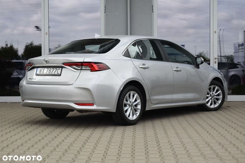 Toyota Corolla - 4