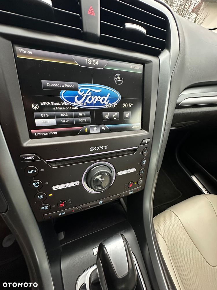 Ford Fusion 2.0 EcoBoost Titanium - 31