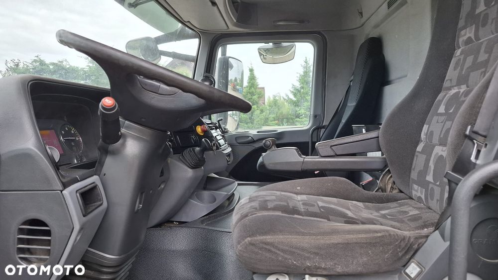 Mercedes-Benz ACTROS - 7