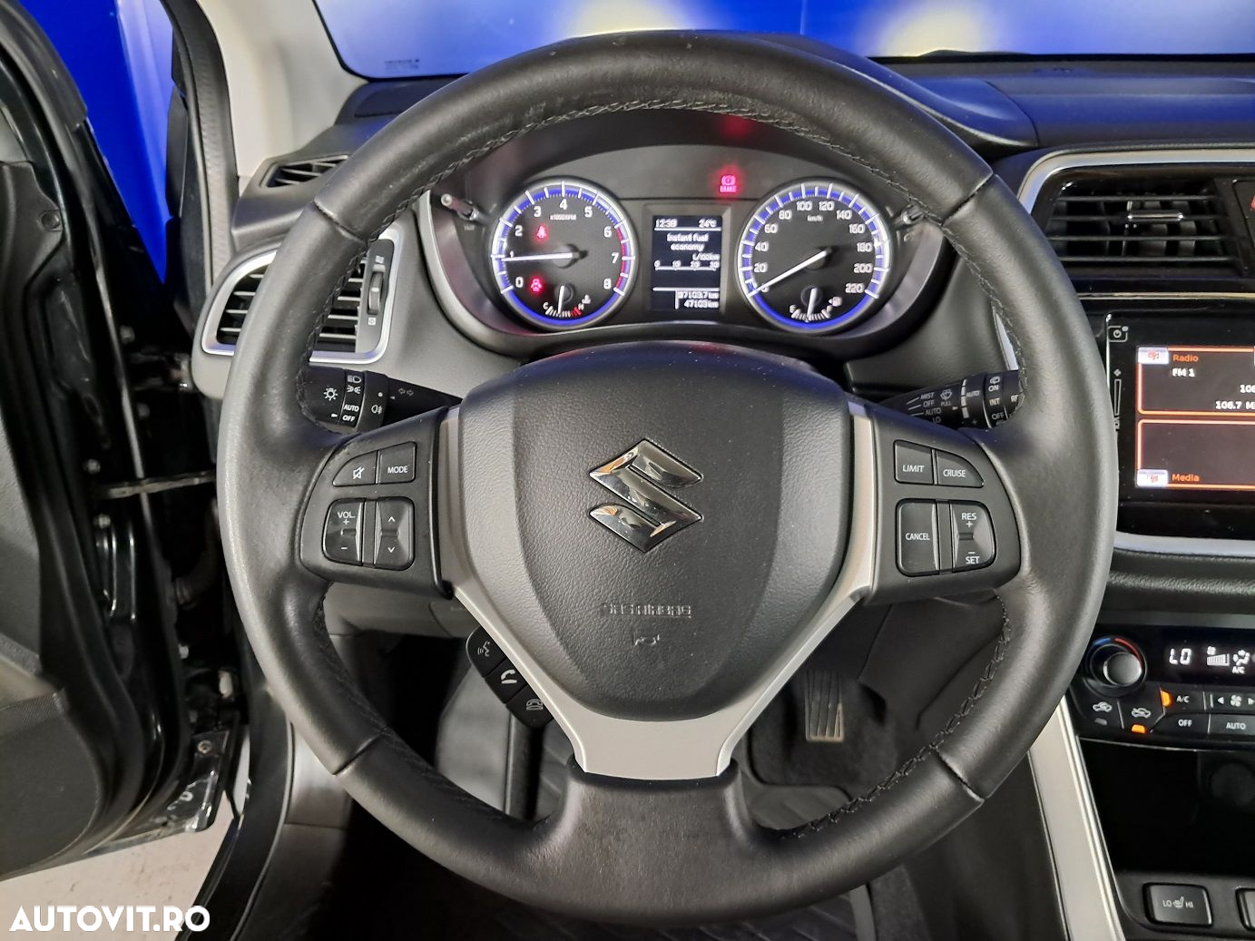Suzuki SX4 - 11