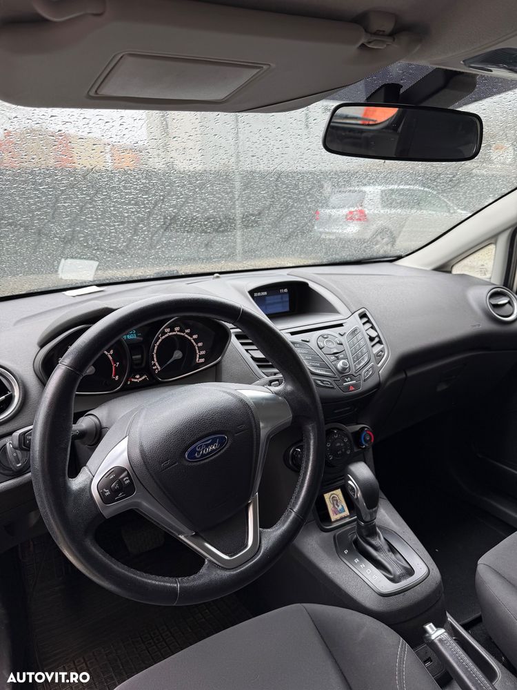 Ford Fiesta - 5