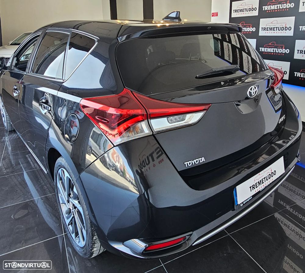 Toyota Auris 1.6 D-4D Comfort+Navi - 4