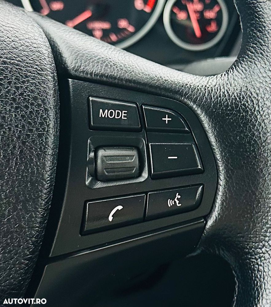 BMW Seria 3 318d DPF Aut. Edition Lifestyle - 30