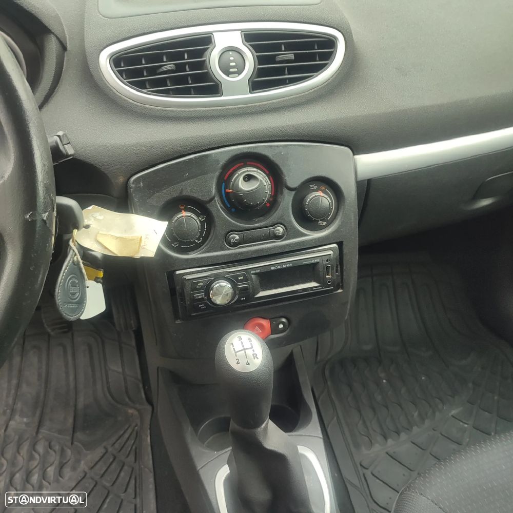 Renault Clio Sport Tourer - 4
