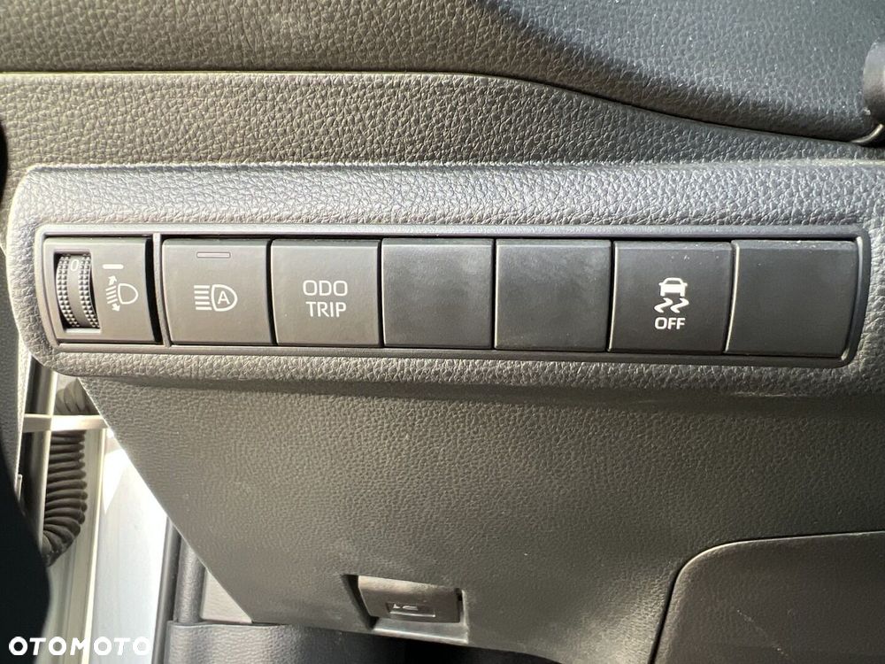 Toyota Corolla 1.8 Hybrid Comfort - 22