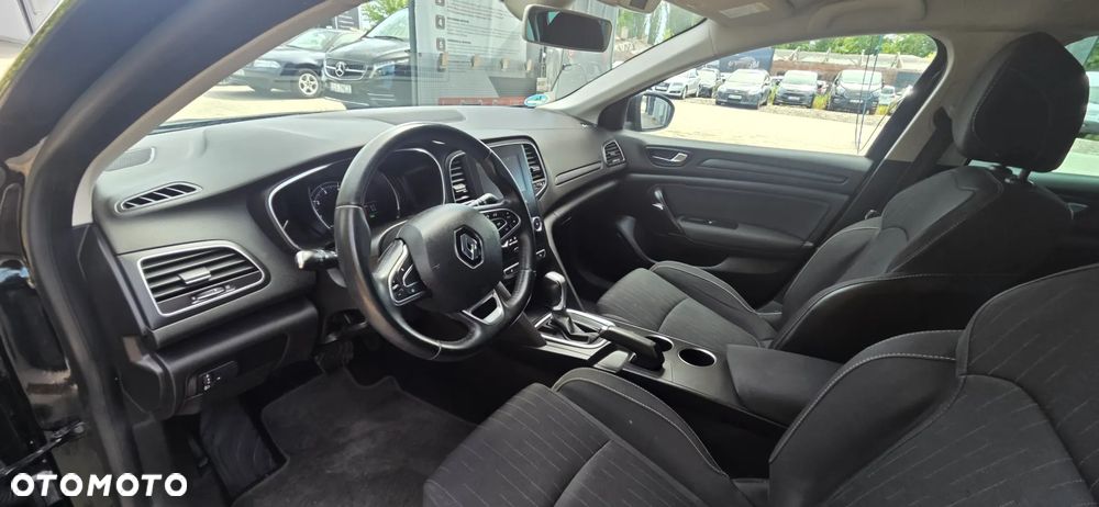 Renault Megane ENERGY TCe 140 EDC LIMITED - 31