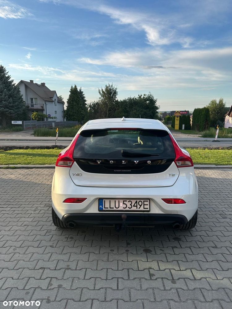 Volvo V40 T2 Momentum - 5