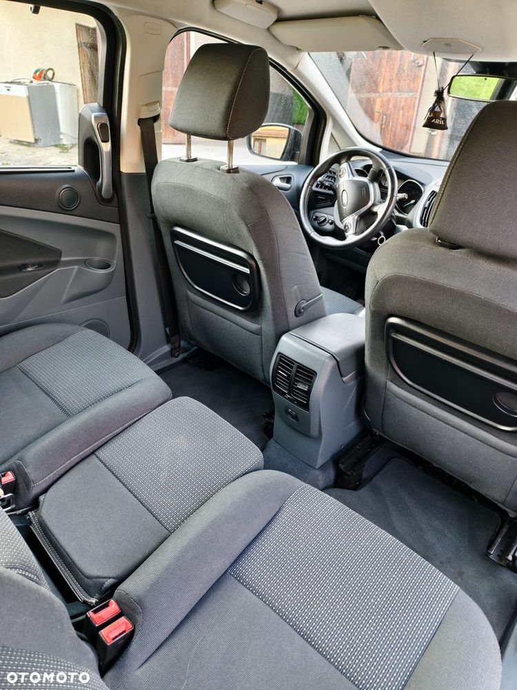 Ford Grand C-MAX - 10