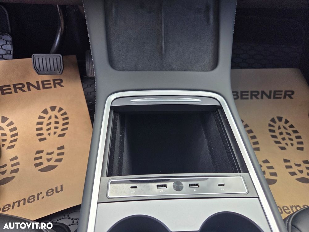 Tesla Model Y RWD - 17