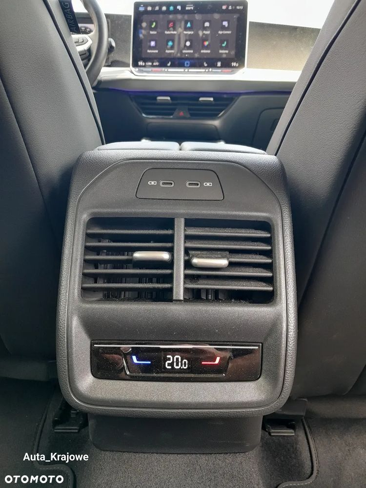 Volkswagen Passat - 36
