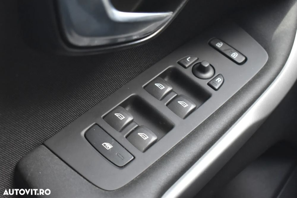 Volvo V40 D2 - 22
