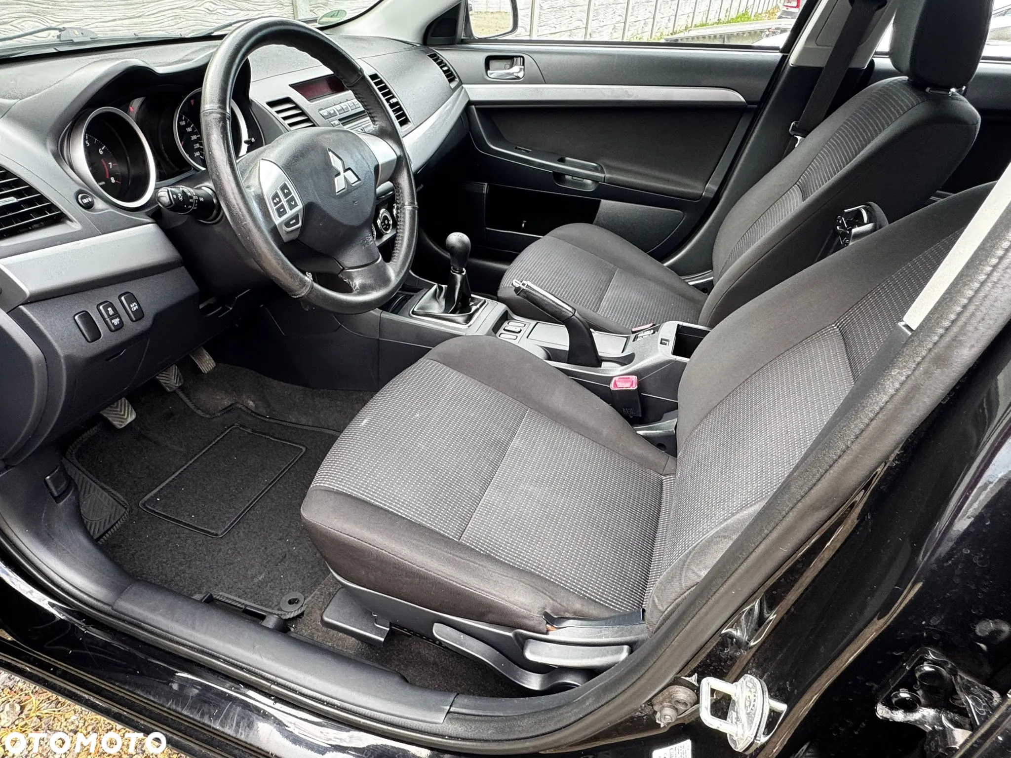 Mitsubishi Lancer 1.6 ClearTec Inform - 9