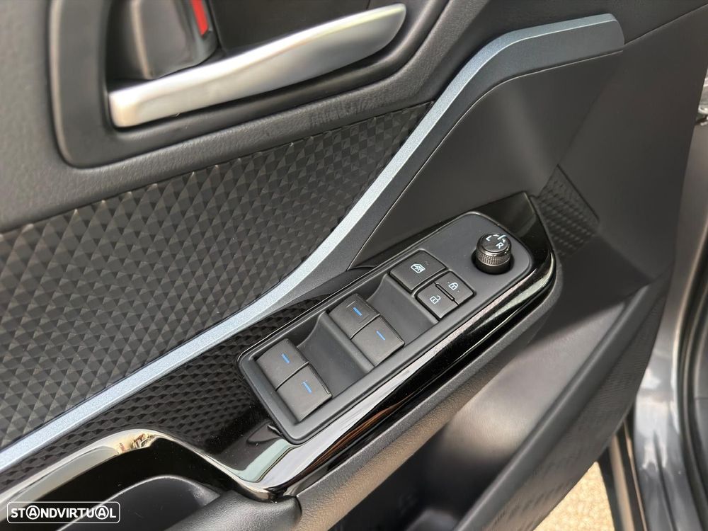 Toyota C-HR 1.8 Hybrid Square Collection - 19