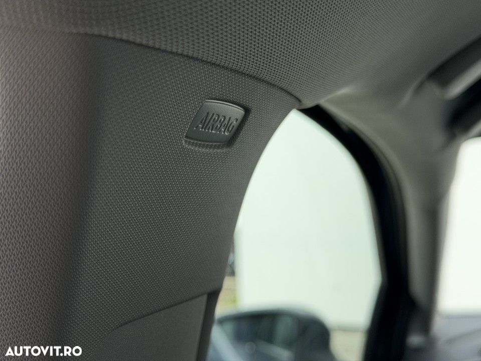 Volkswagen Golf - 24