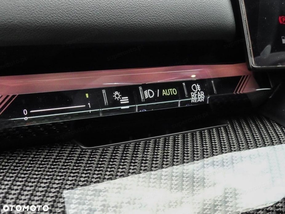 BMW Seria 5 520d xDrive mHEV M Sport - 12