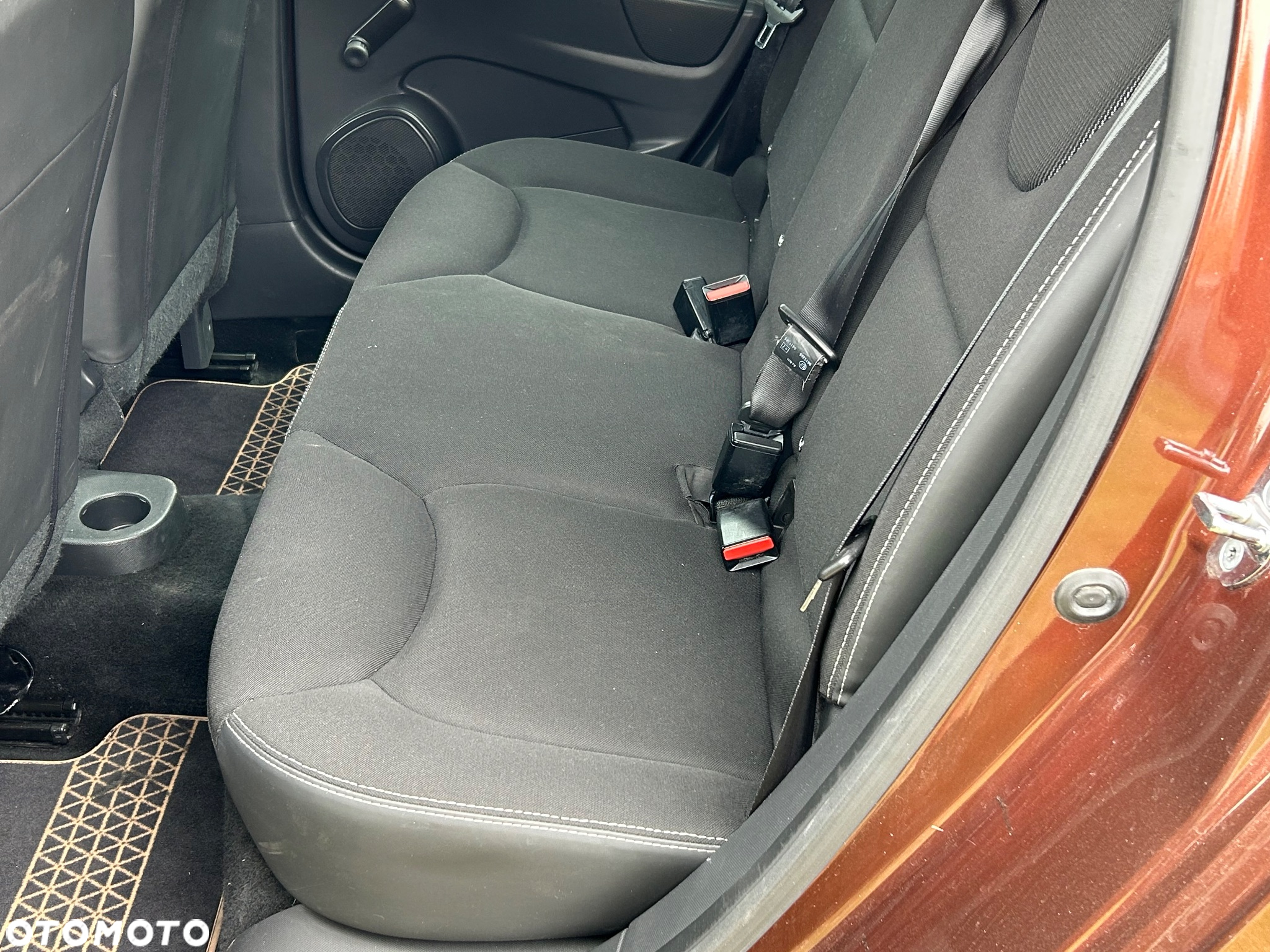 Renault Clio - 10