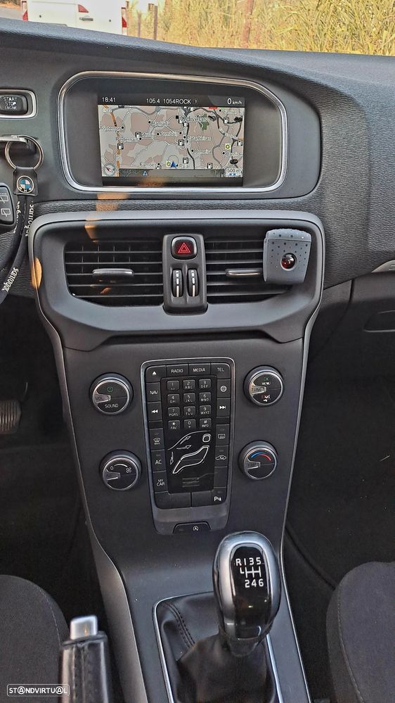 Volvo V40 1.6 D2 Momentum - 6