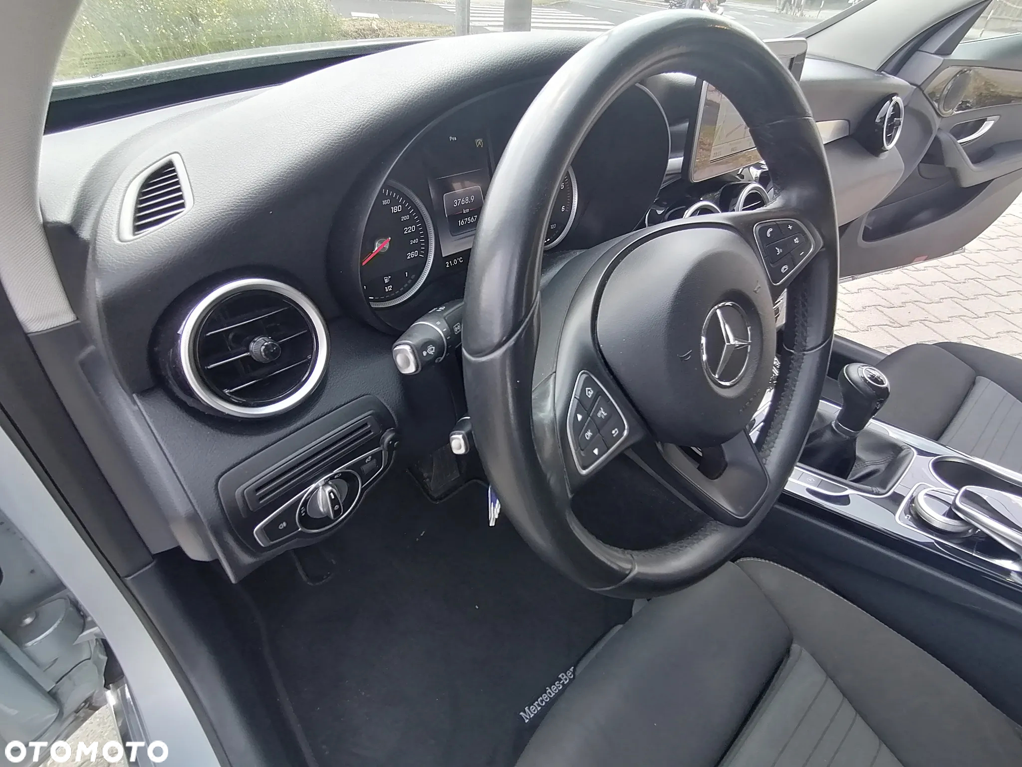 Mercedes-Benz Klasa C 180 (BlueTEC) d T Exclusive - 23