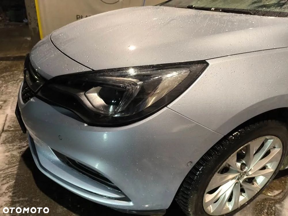 Opel Astra 1.4 T Dynamic S&S - 10