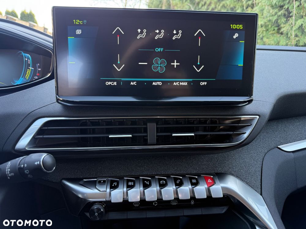 Peugeot 3008 1.6 PureTech Hybrid4 PHEV Allure S&S EAT8 - 21