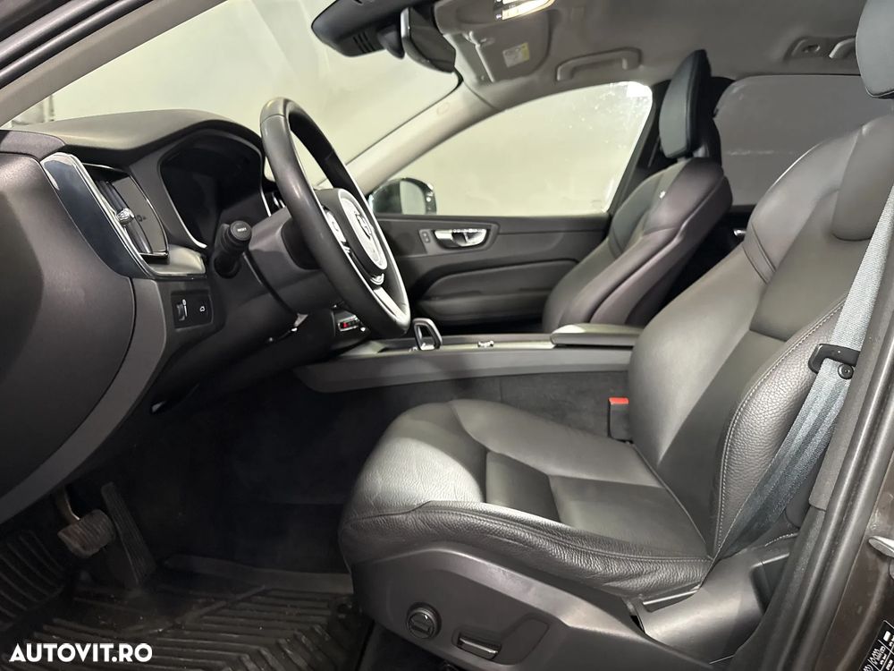 Volvo XC 60 - 24