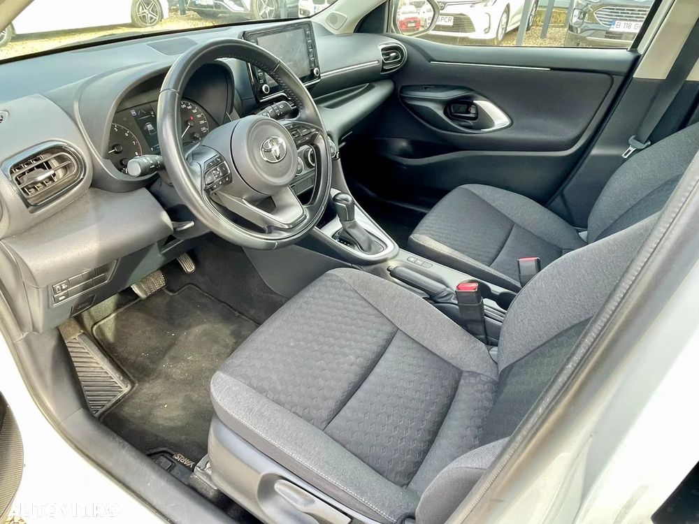 Toyota Yaris - 7