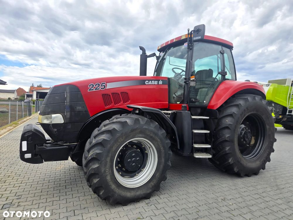 Case IH Magnum 225 2008 Rok, Nie Malowany, Stan Idealny - 1