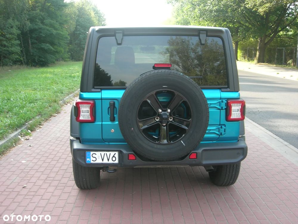 Jeep Wrangler - 10