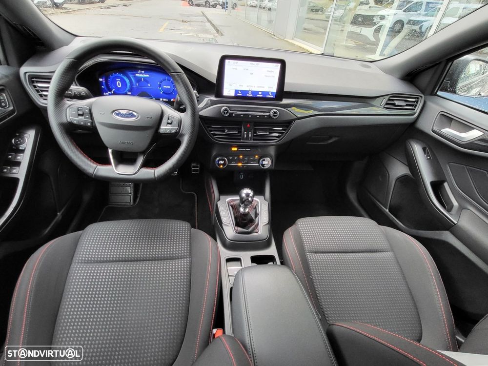 Ford Focus SW 1.0 EcoBoost MHEV ST-Line X - 13