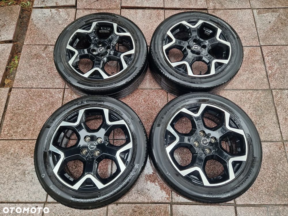 Opel Felgi Opony 215/55 R18 - 1