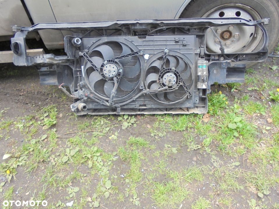 CHLODNICA WODY GOLF IV BORA 1.9 TDI - 2