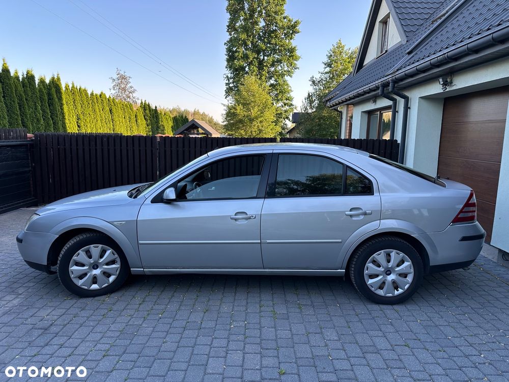 Ford Mondeo - 11