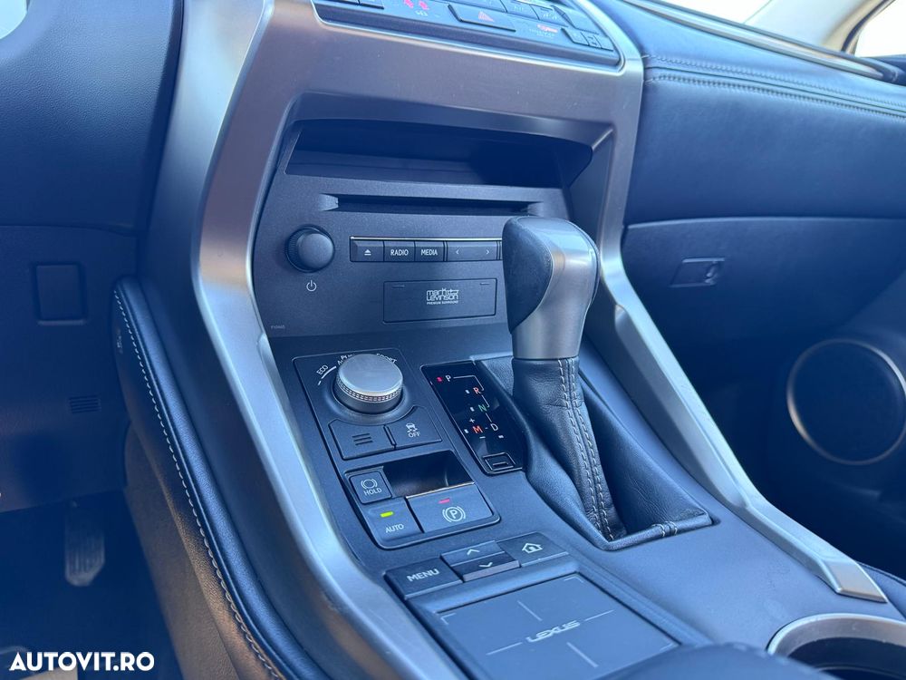 Lexus Seria NX 200t AWD Executive Plus - 23