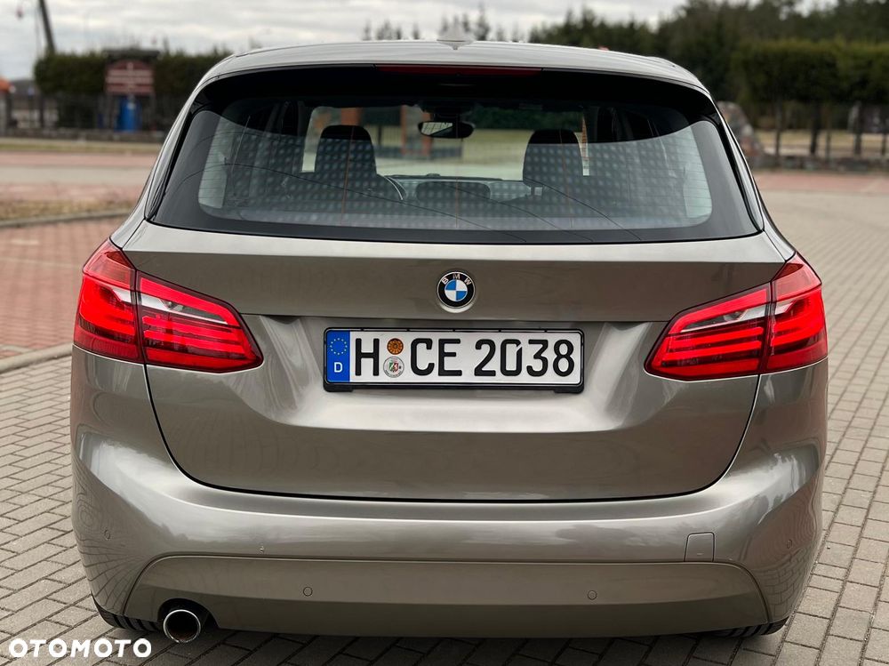 BMW Seria 2 218d Sport-Aut Sport Line - 9