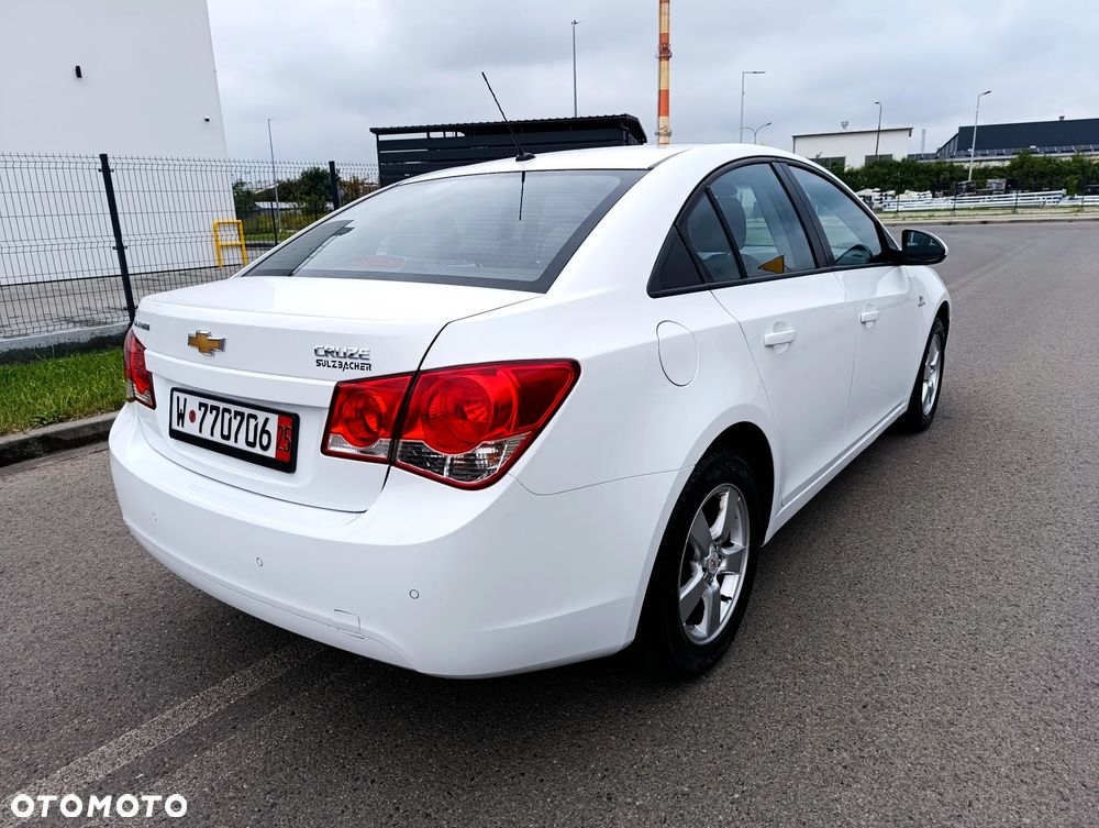 Chevrolet Cruze 1.6 LT - 4