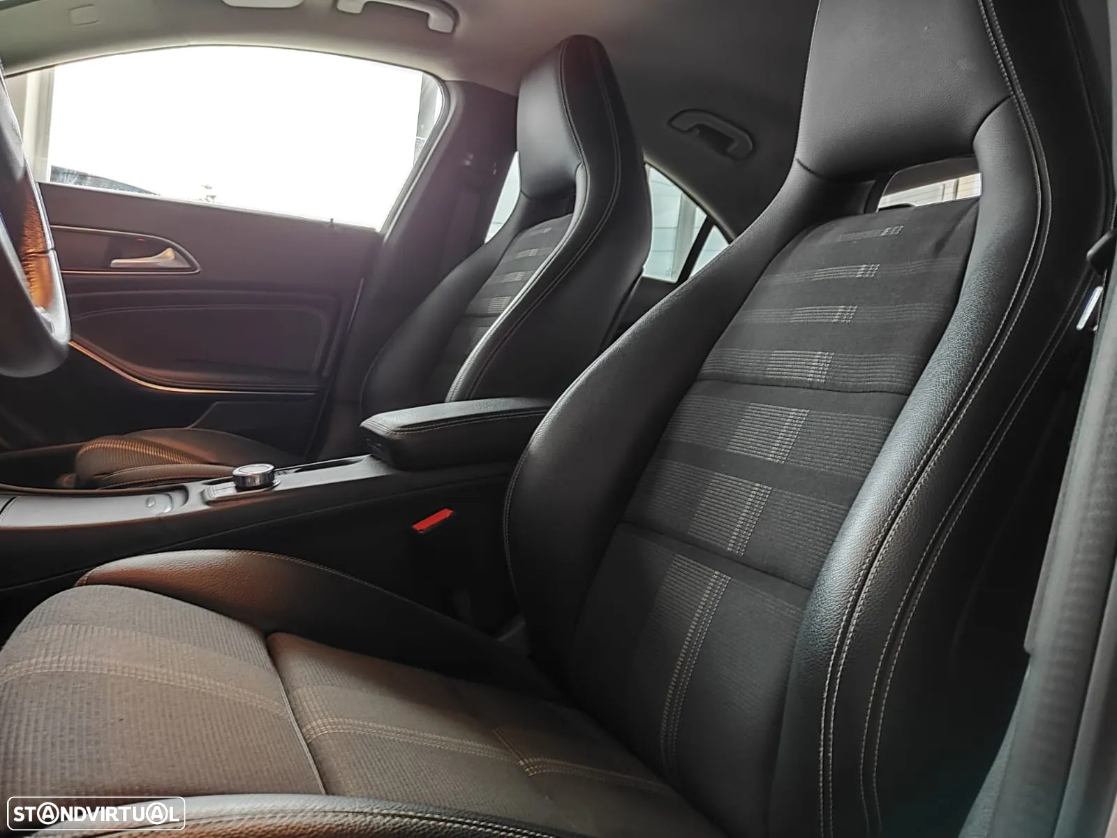 Mercedes-Benz CLA 180 CDi Urban Aut. - 24