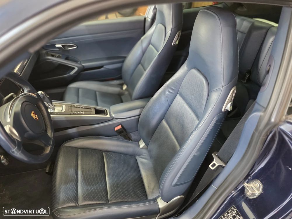 Porsche 911 (991) Carrera 4 PDK - 11