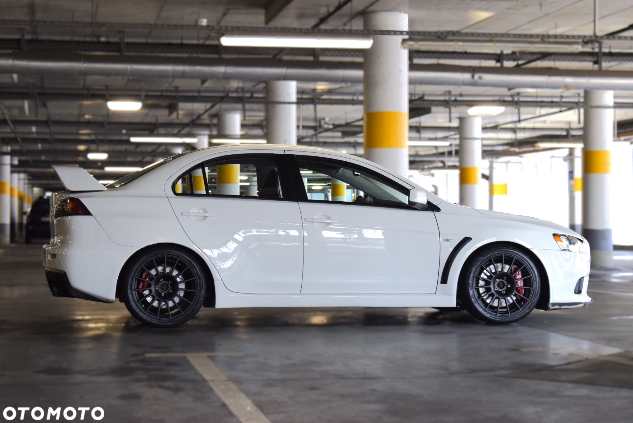 Mitsubishi Lancer Evolution - 12