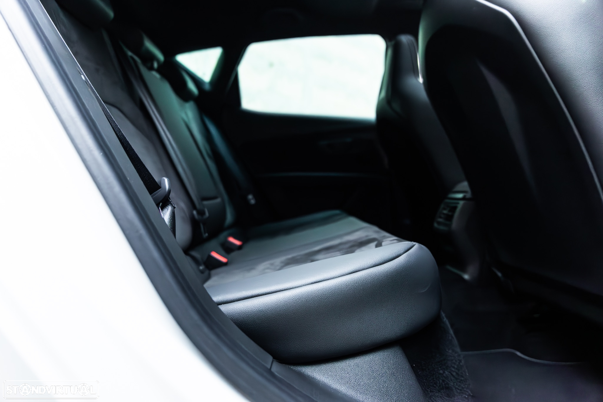 SEAT Leon 2.0 TSI OPF DSG Cupra Edition Silver - 30