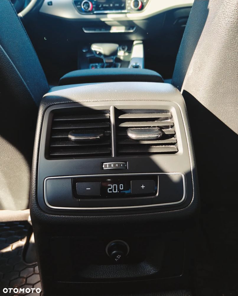Audi A4 Limousine - 20