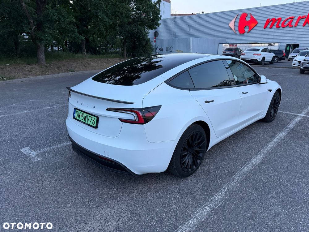 Tesla Model 3 - 5