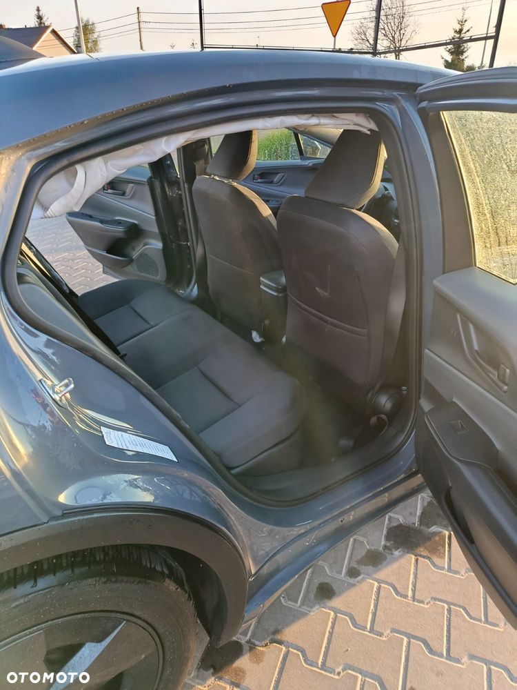 Toyota Prius Hybrid - 13
