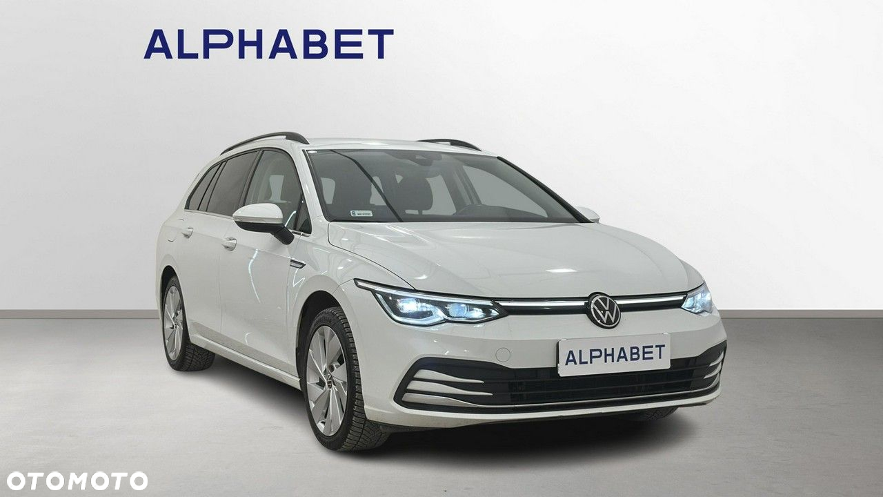 Volkswagen Golf - 8