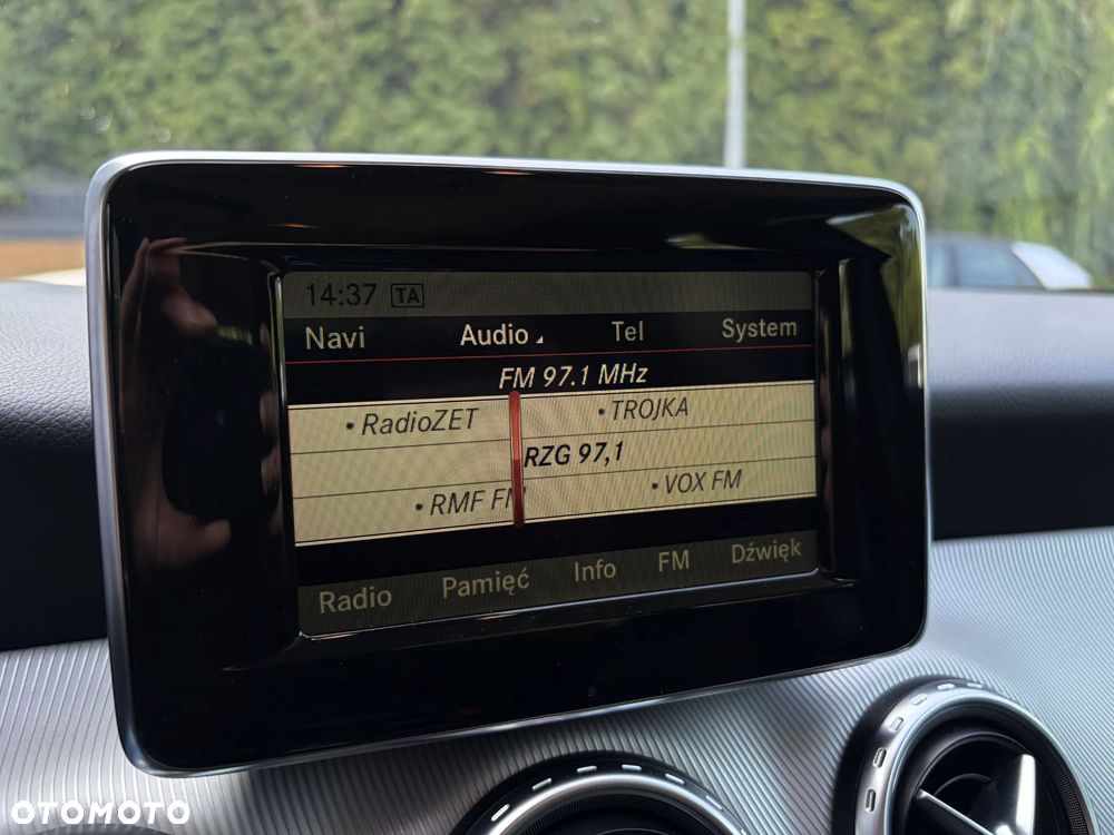 Mercedes-Benz GLA 200 7G-DCT Style - 28