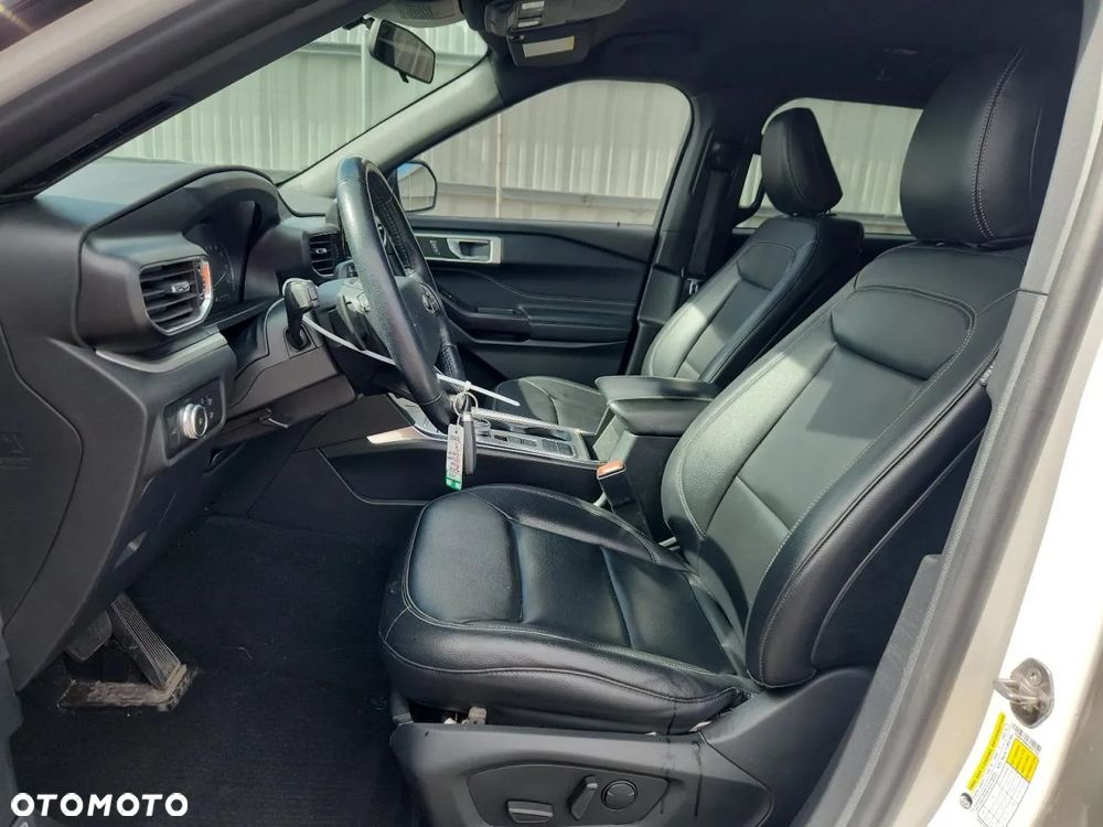 Ford Explorer - 8