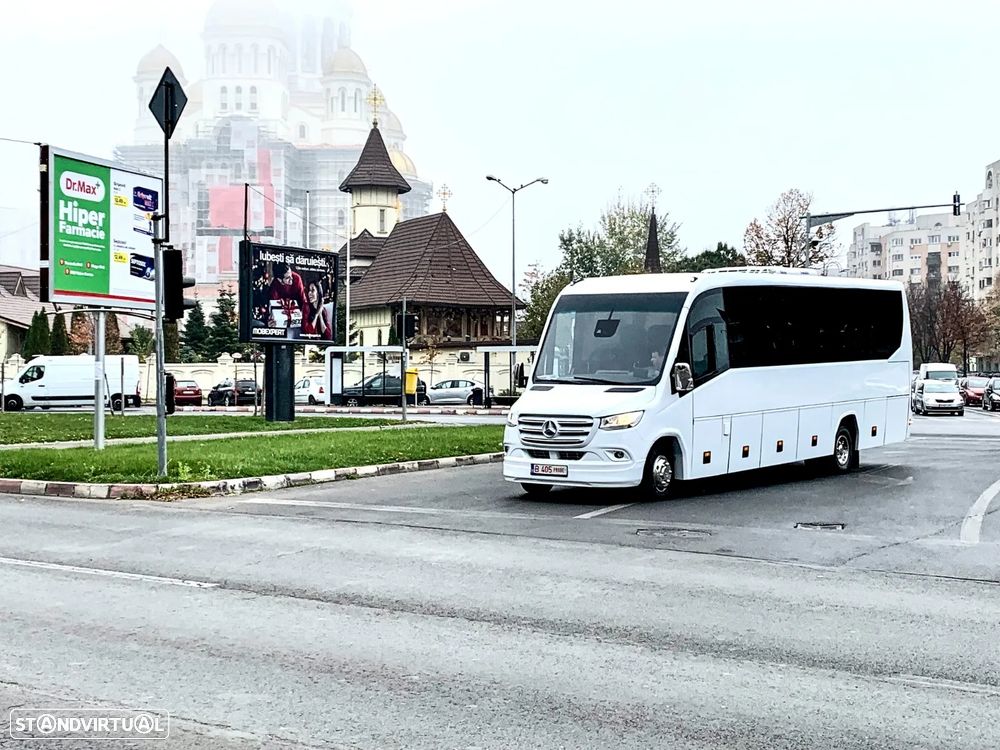 Mercedes Benz Sprinter 819 - 2