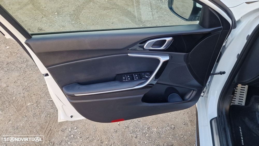 Kia ProCeed 1.0 T-GDI GT Line - 16