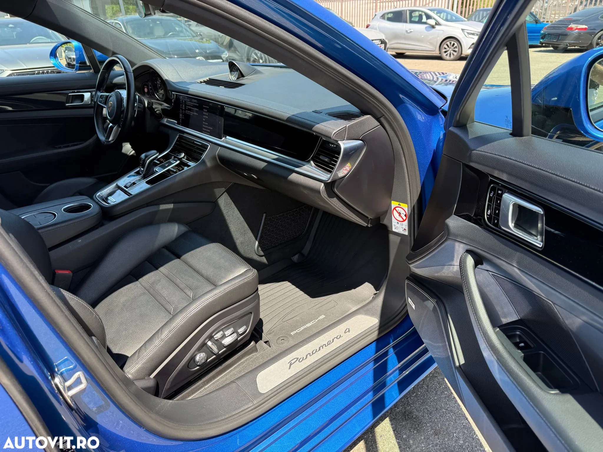 Porsche Panamera - 18