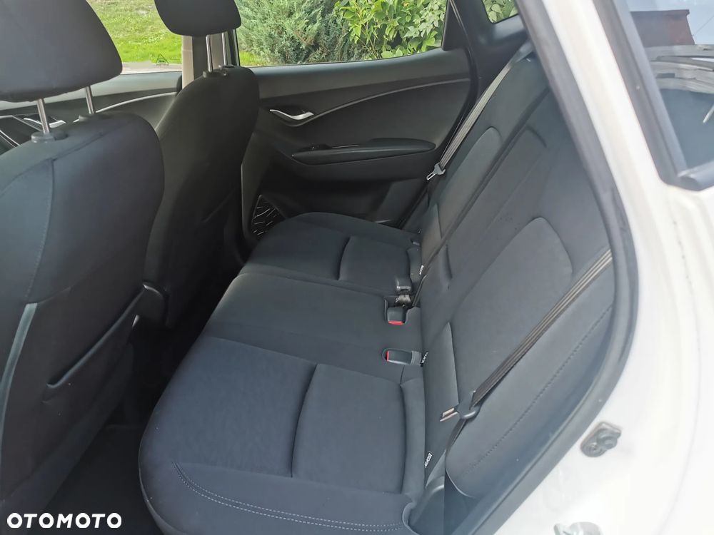 Hyundai ix20 1.4 blue Style - 16