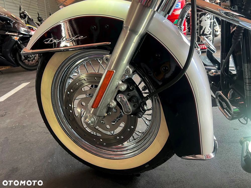 Harley-Davidson Softail Deluxe - 20